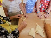 Pečeme ve školce - od zrníčka po rohlík